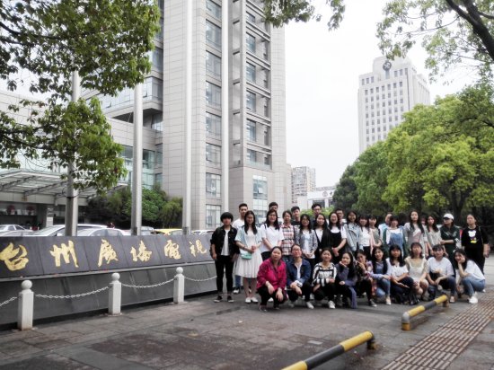 新闻类专业技能考核周系列报道三 亲临新闻制作现场  感受新闻职业精神