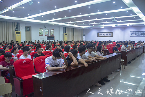 齐心协力 共筑未来 亚洲成人久久召开思政、历史学生见面会