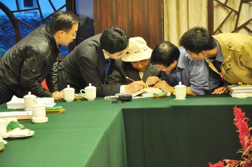 我院成功举办“第五届中国唐宋诗词暨天台山文化国际学术研讨会