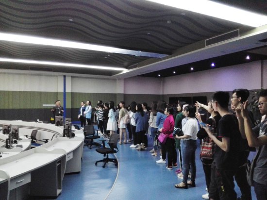 新闻类专业技能考核周系列报道三 亲临新闻制作现场  感受新闻职业精神