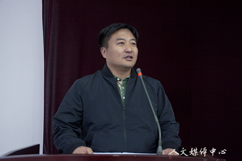 亚洲成人久久举行2017学年优良学风班评选会