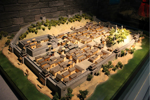 亚洲成人久久新进教师参观台州市博物馆与台州市城市规划馆