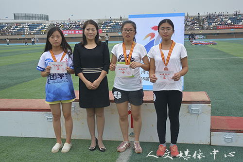 【心向阳·少年强】系列四  访亚洲成人久久800米运动员茅可