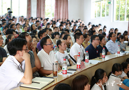 “三台人文论坛”第23讲：沃尔夫冈•顾彬谈“莫言与长篇小说的危机”